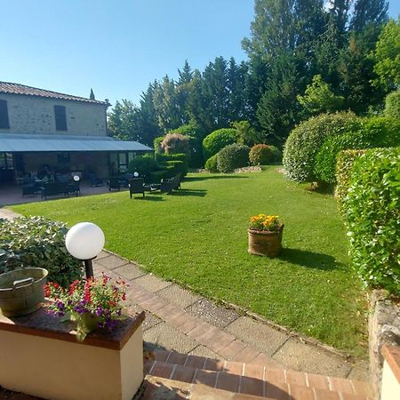 أمبيرتيدي Country Hotel Poggiomanente المظهر الخارجي الصورة