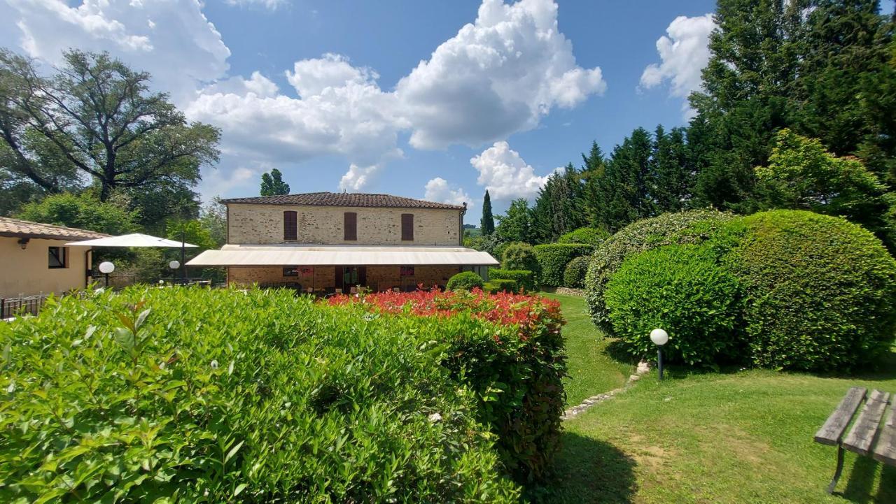 أمبيرتيدي Country Hotel Poggiomanente المظهر الخارجي الصورة
