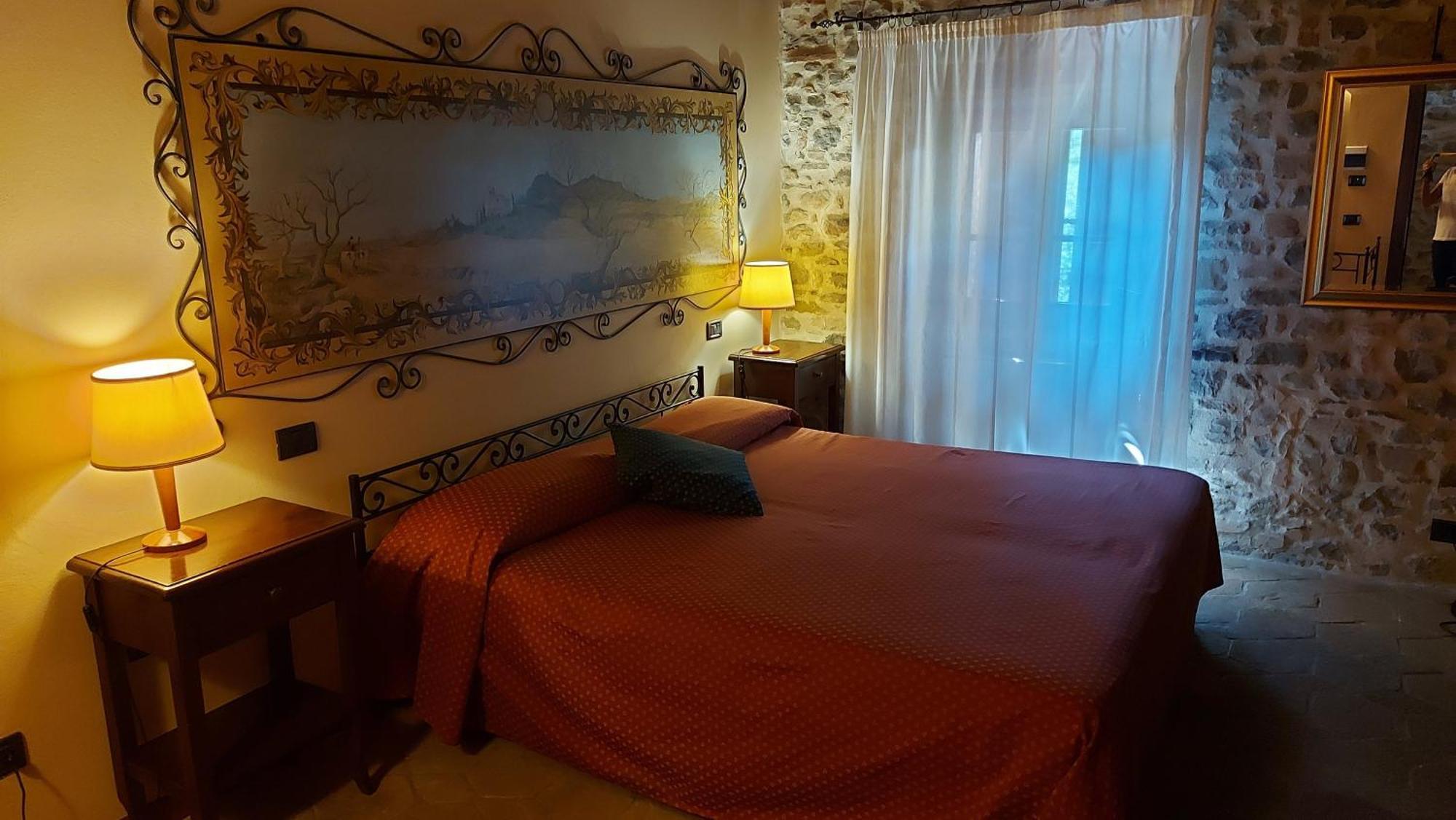 أمبيرتيدي Country Hotel Poggiomanente الغرفة الصورة