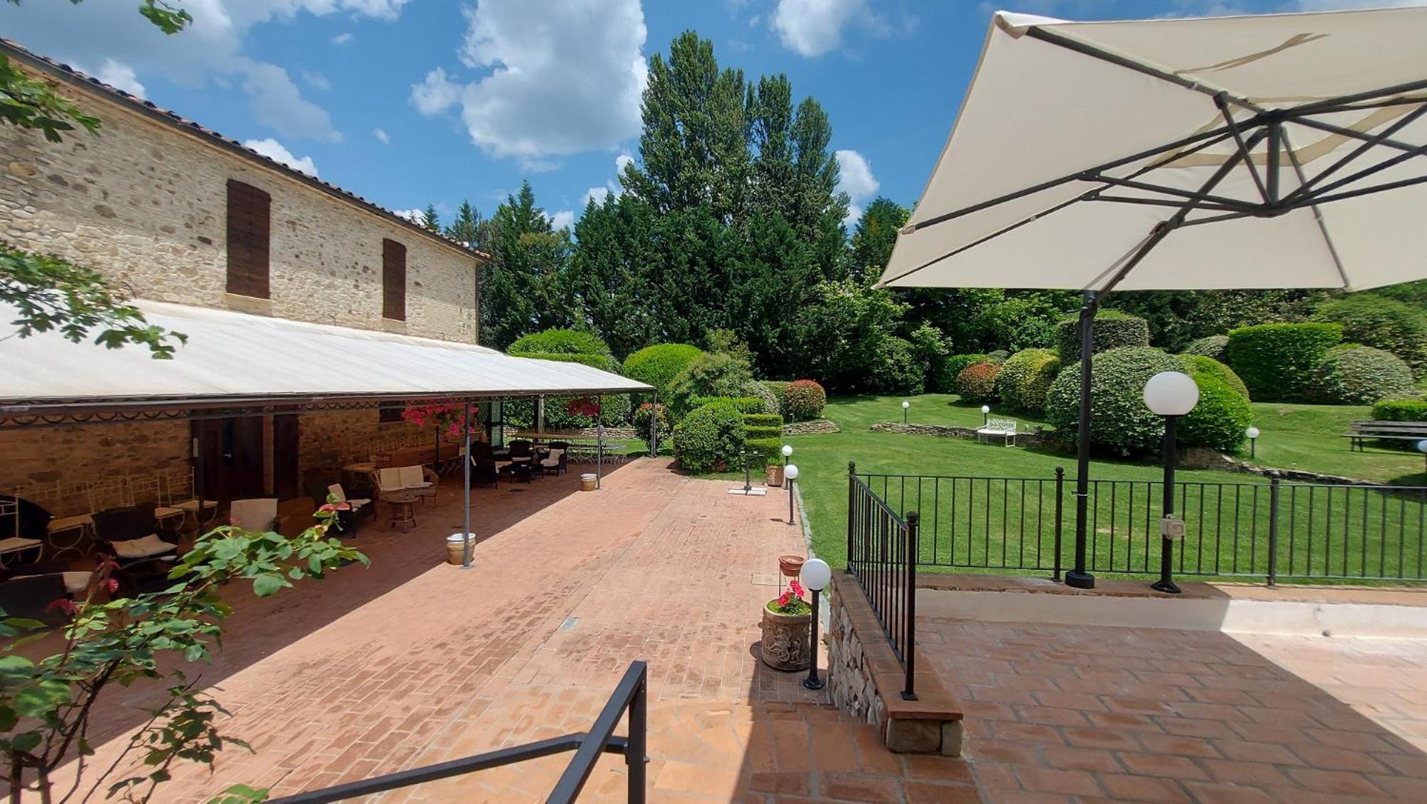أمبيرتيدي Country Hotel Poggiomanente المظهر الخارجي الصورة