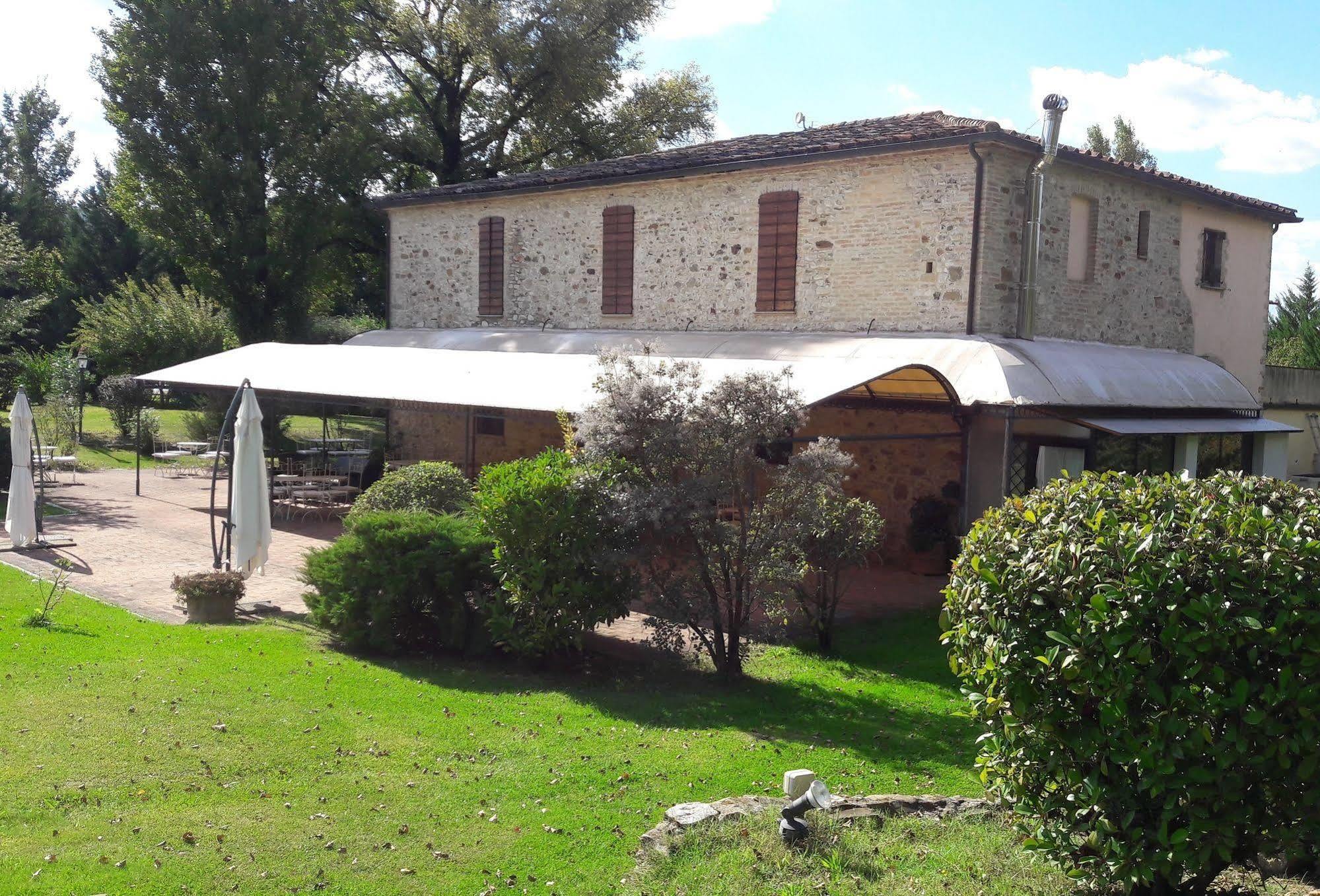 أمبيرتيدي Country Hotel Poggiomanente المظهر الخارجي الصورة