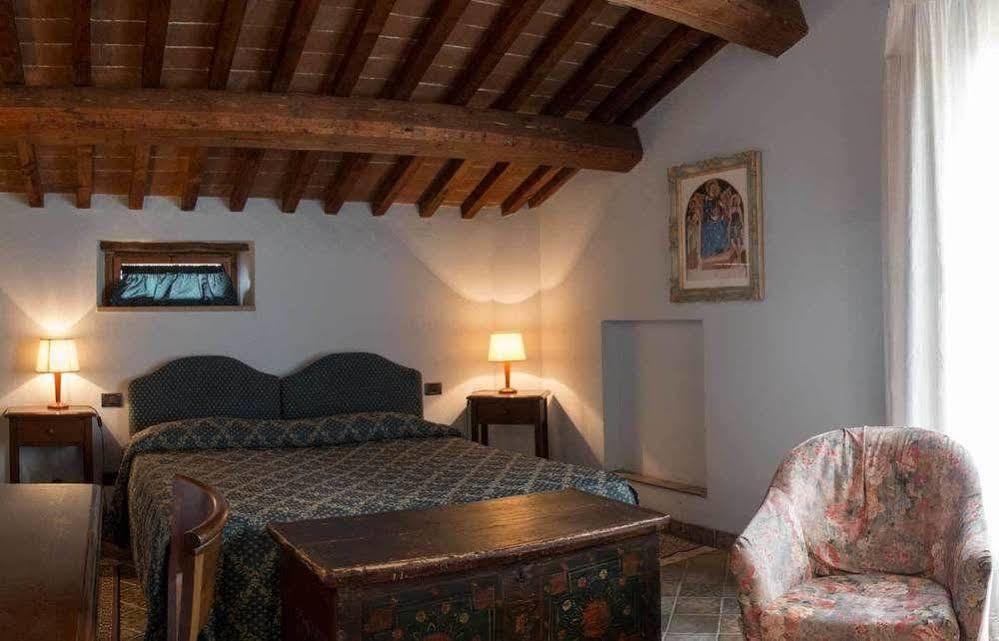 أمبيرتيدي Country Hotel Poggiomanente المظهر الخارجي الصورة