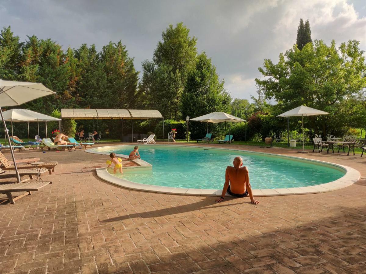 أمبيرتيدي Country Hotel Poggiomanente المظهر الخارجي الصورة